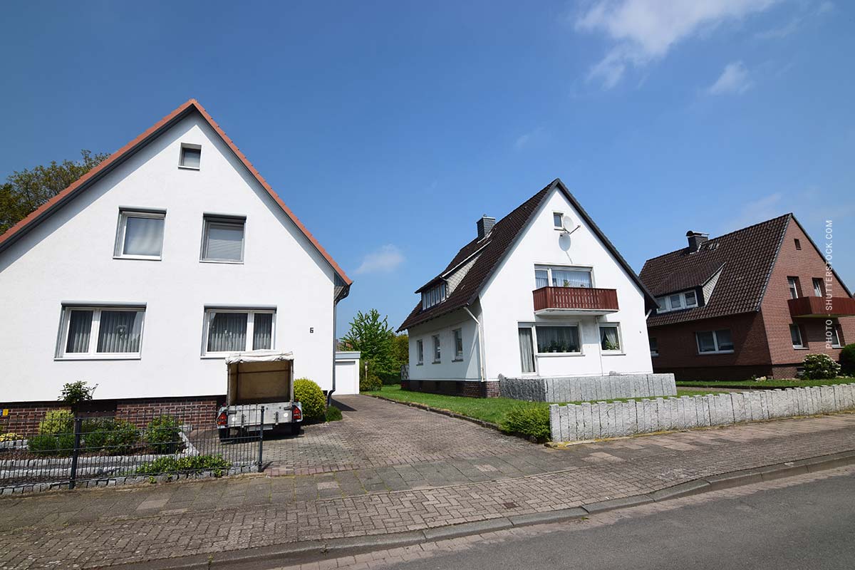 haus-deutschland-reihenhaus-wohnhaus-hausarten-haustyp-vorort-einfamilienhaus-kaufen-mieten