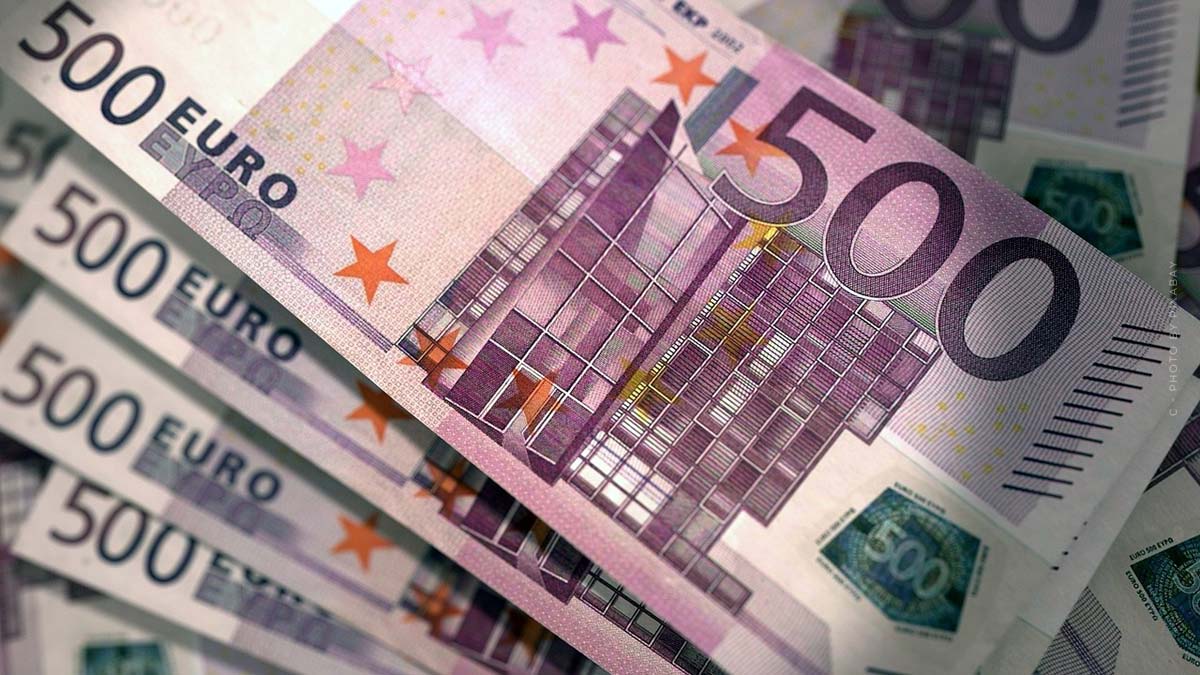 bargeld-500-euro-scheine-gesetz-regel-bargeldtransfer-transaktion-hauskauf-wohnungskauf-tipps-eigenkapital-geldscheine-geldanlage-geld-erfahrungen