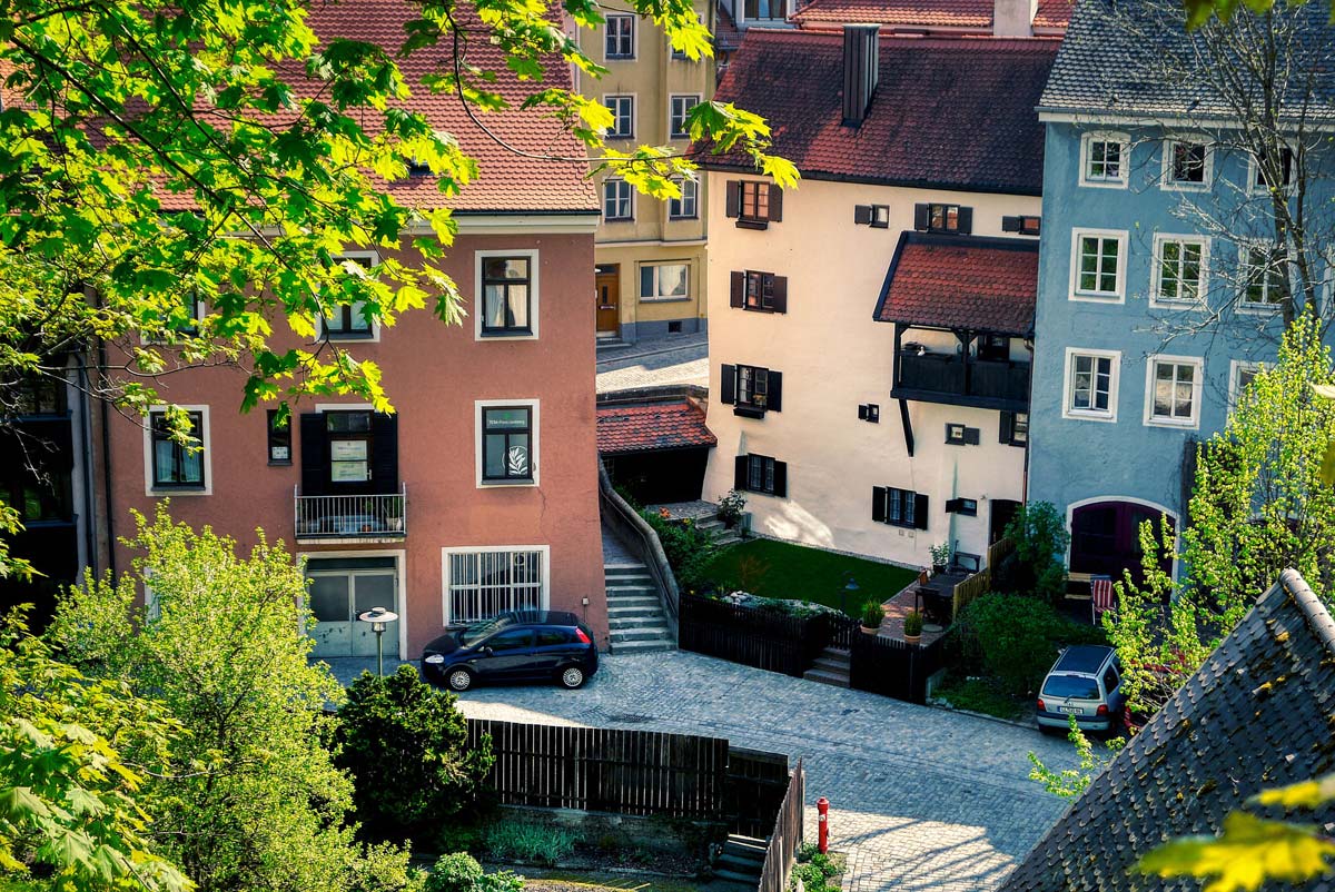 bayern-wohnung-haus-immobilie-kaufen-dorf-kosten-rechnung