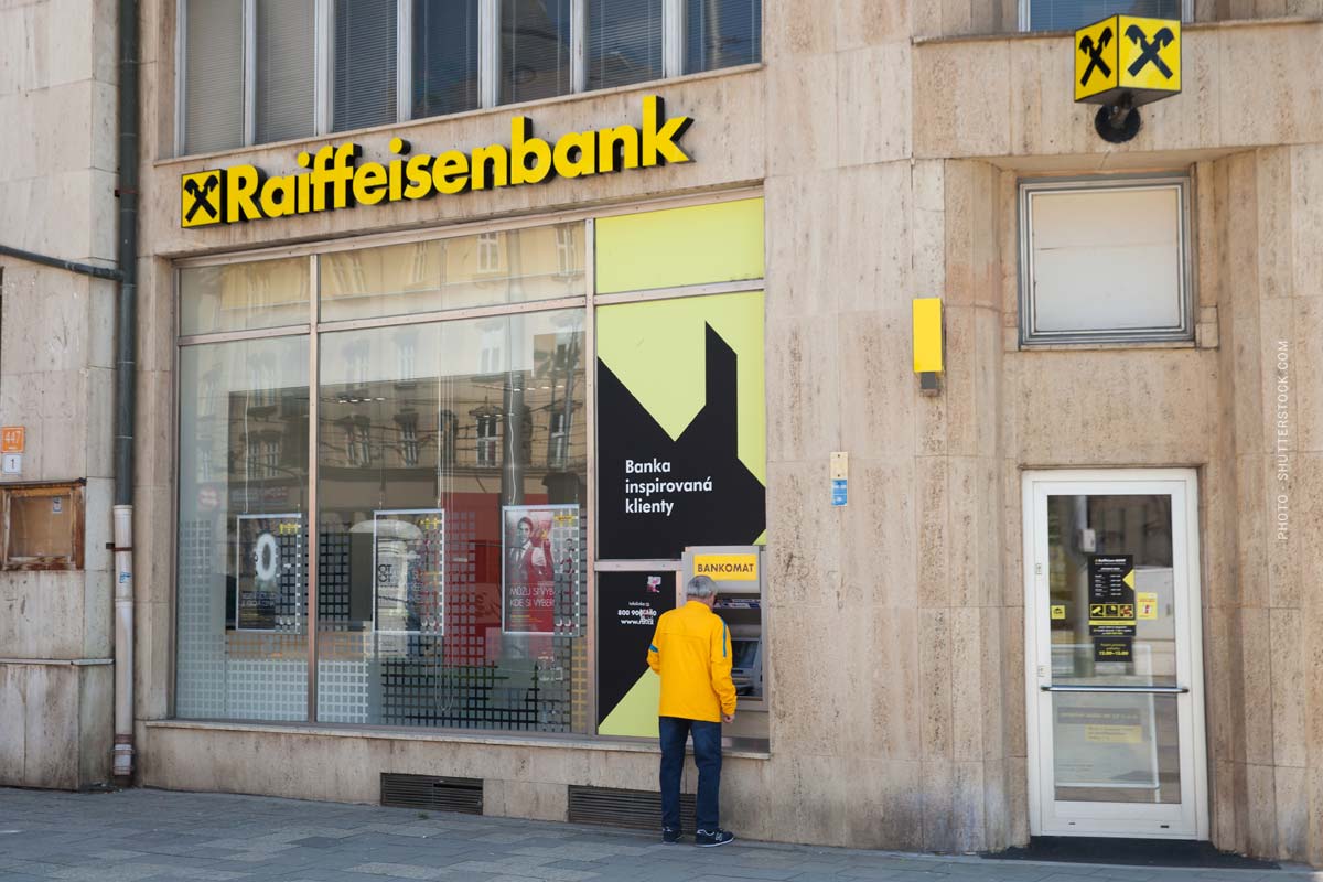 Raiffeisenbank Filiale in Geschäftshaus (Innenstadt)