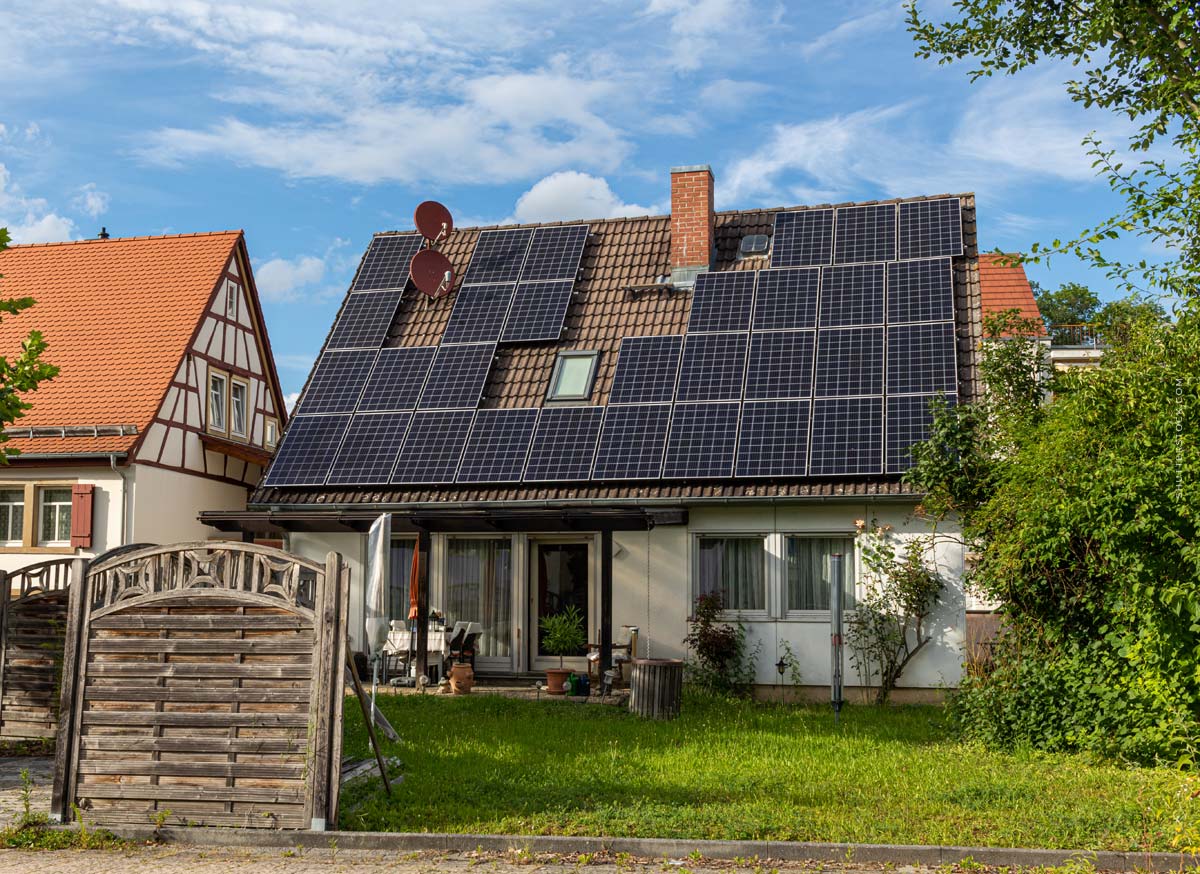 wuppertal-haus-garten-eigenheim-makler-familie-lage-steuern