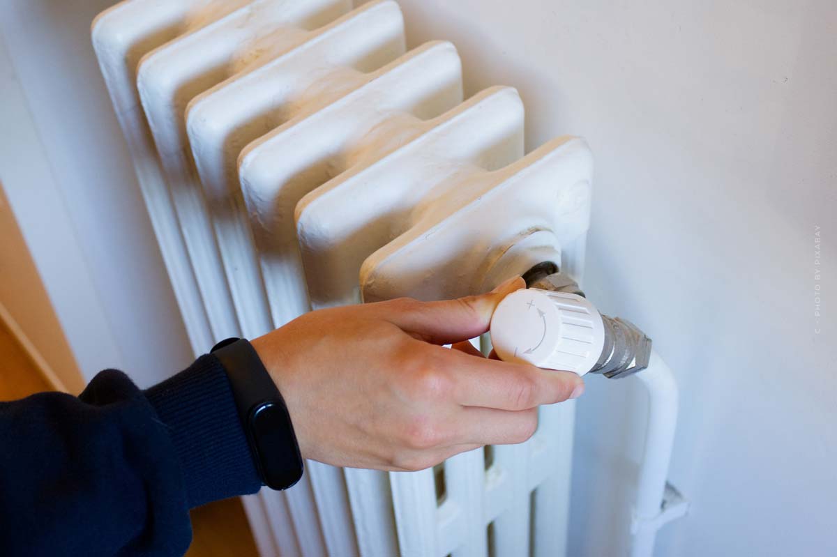 thermostat-heizung-hand-umschalten-temperatur-regler-ventil
