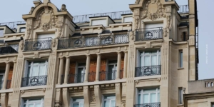 Karl Lagerfeld Wohnung verkauft für $ 10 Mio! Live Immobilienauktionen mit Sotheby’s